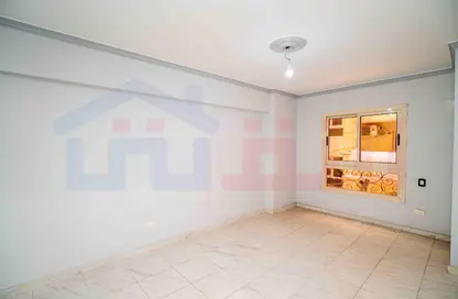 شقة - 2 غرف نوم - 1 حمام للبيع في سموحة - حي شرق - الاسكندرية