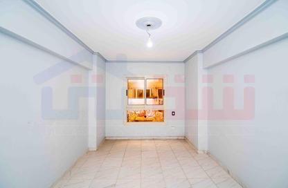 Apartment - 2 Bedrooms - 1 Bathroom for sale in Smouha - Hay Sharq - Alexandria