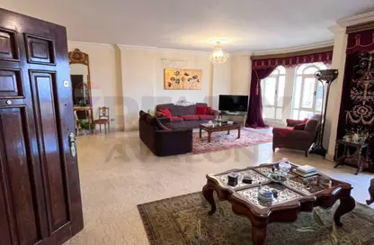 Apartment - 4 Bedrooms - 3 Bathrooms for sale in Zezenia - Hay Sharq - Alexandria