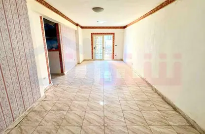 Apartment - 3 Bedrooms - 1 Bathroom for sale in Cleopatra - Hay Sharq - Alexandria Apartment - 3 Bedrooms - 1 Bathroom for sale in Cleopatra - Hay Sharq - Alexandria