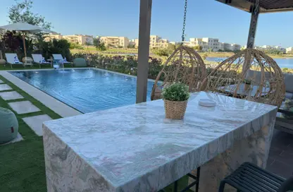 فيلا - 6 غرف نوم - 6 حمامات للايجار في مراسي - سيدي عبد الرحمن - الساحل الشمالي