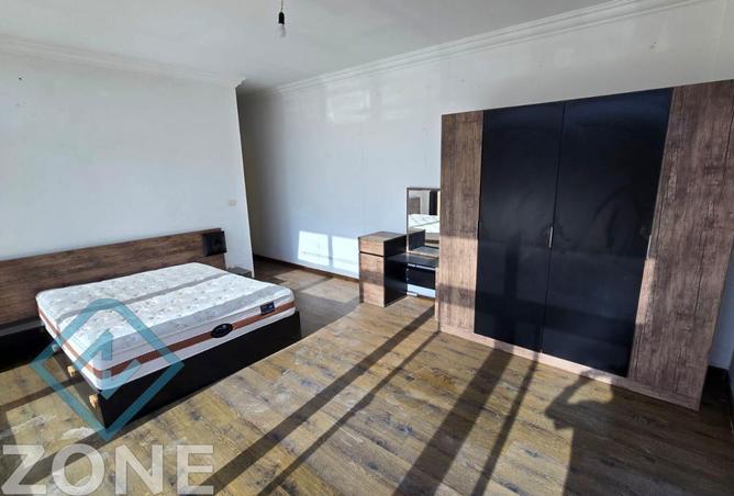 8610939 - Property Image 2