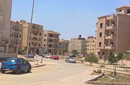 شقة - 3 غرف نوم - 3 حمامات للبيع في المجاورة الاولي - المنطقة الثامنة - مدينة الشروق - القاهرة