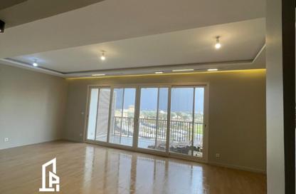 Penthouse - 4 Bedrooms - 5 Bathrooms for sale in Levana - Uptown Cairo - Mokattam - Cairo
