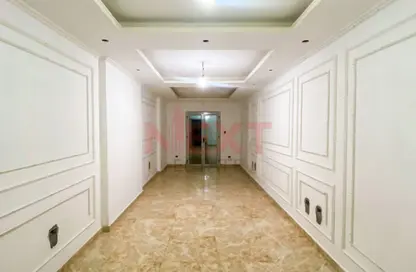 Apartment - 3 Bedrooms - 1 Bathroom for sale in Seyouf - Hay Sharq - Alexandria