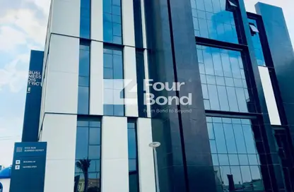 Office Space - Studio - 2 Bathrooms for rent in Hyde Park Business District Mall - South Teseen St. - The 5th Settlement - New Cairo City - Cairo