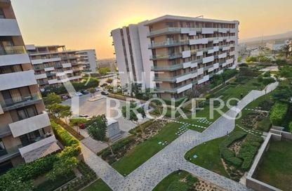 Apartment - 2 Bedrooms - 2 Bathrooms for sale in Al Burouj Compound - El Shorouk Compounds - Shorouk City - Cairo