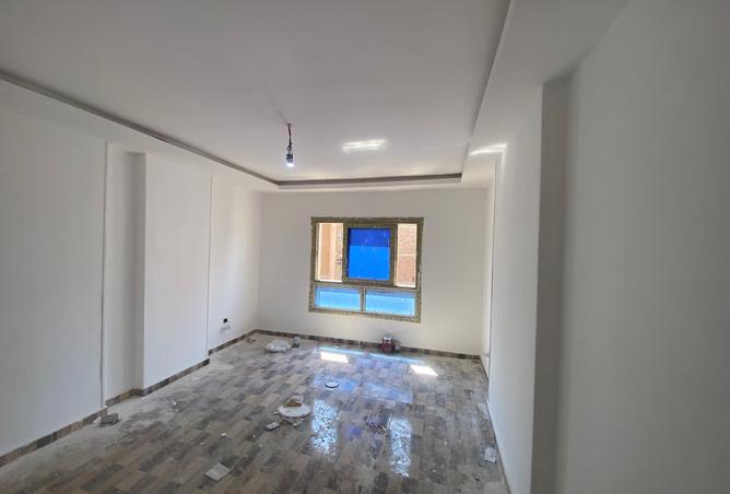 93803721 - Property Main Image