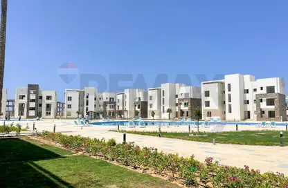Chalet - 2 Bedrooms - 2 Bathrooms for sale in Youd - Ras Al Hekma - North Coast