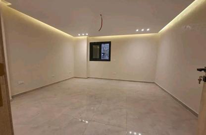 Apartment - 2 Bedrooms - 2 Bathrooms for sale in Mohandessin - Giza