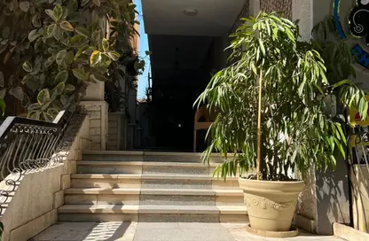 شقة - 3 غرف نوم - 2 حمامات للبيع في شارع شمس الدين الذهبي - ارض الجولف - مصر الجديدة - القاهرة
