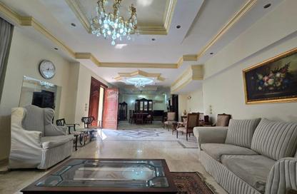 شقة - 3 غرف نوم - 3 حمامات للايجار في عمارات البنفسج - البنفسج - مدينة القاهرة الجديدة - القاهرة