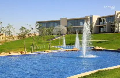 Villa - 4 Bedrooms - 5 Bathrooms for sale in Mivida - 5th Settlement Compounds - The 5th Settlement - New Cairo City - Cairo