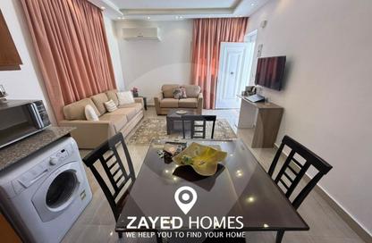 Apartment - 1 Bedroom - 1 Bathroom for rent in Six West - Beverly Hills - Sheikh Zayed Compounds - Sheikh Zayed City - Giza