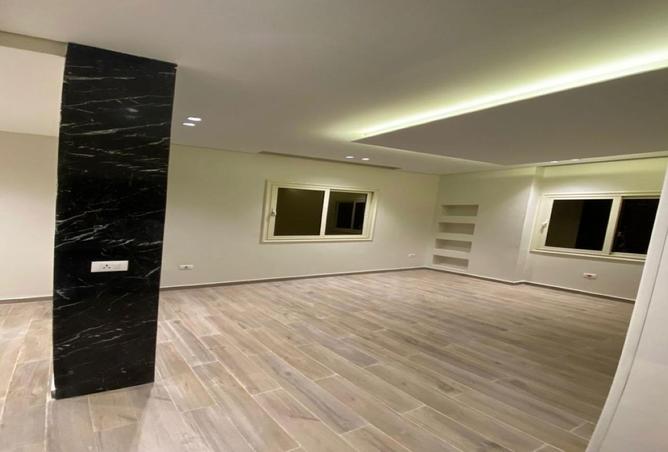 8701023 - Property Image 3