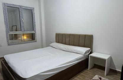 Apartment - 3 Bedrooms - 1 Bathroom for rent in Al Gezira St. - South Investors Area - New Cairo City - Cairo