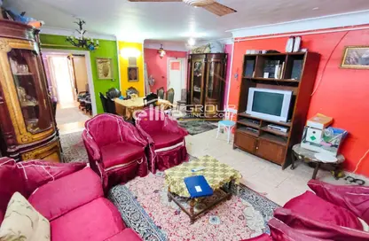 شقة - 4 غرف نوم - 1 حمام للبيع في ميامي - حي اول المنتزة - الاسكندرية