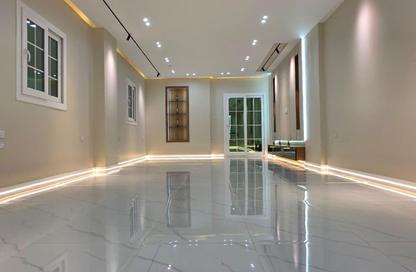 Apartment - 3 Bedrooms - 3 Bathrooms for sale in Gate 3 - Menkaure - Hadayek El Ahram - Giza