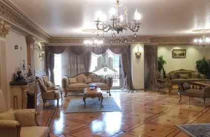 شقة - 4 غرف نوم - 3 حمامات للبيع في شارع محمد بهاء الدين الغوري - سموحة - حي شرق - الاسكندرية