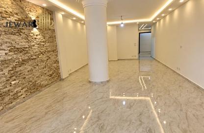 Apartment - 3 - 2 for sale in Stanley Bridge - Stanley - Hay Sharq - Alexandria