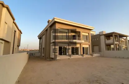 فيلا - 6 غرف نوم - 6 حمامات للبيع في كايرو فيستيفال سيتى - المستثمرين الشمالية - مدينة القاهرة الجديدة - القاهرة