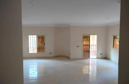 Co-Working Space - 3 Bedrooms - 2 Bathrooms for rent in Street70 - District 2 - The 5th Settlement - New Cairo City - Cairo