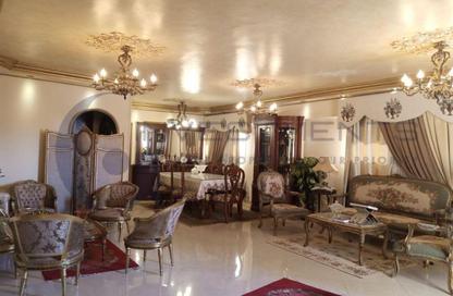 Apartment - 3 Bedrooms - 3 Bathrooms for sale in Tamazin St. - Fleming - Hay Sharq - Alexandria