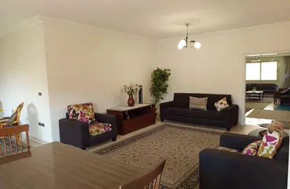 شقة - 3 غرف نوم - 3 حمامات للايجار في شارع 17 - الحي الثالث - التجمع الخامس - مدينة القاهرة الجديدة - القاهرة