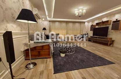 Apartment - 2 Bedrooms - 2 Bathrooms for rent in Cornish El Nile St. - Maadi - Hay El Maadi - Cairo