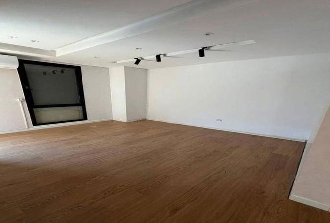 70096390 - صورة العقار 3