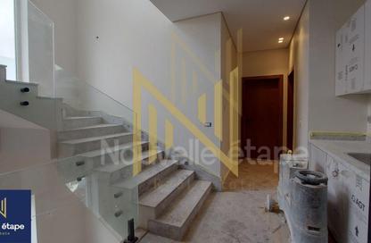 فيلا - 5 غرف نوم - 5 حمامات للايجار في نيو جيزة - طريق مصر اسكندرية الصحراوي - مدينة 6 أكتوبر - الجيزة