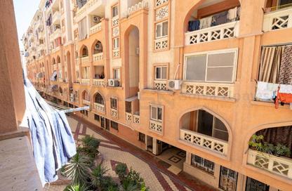 Apartment - 3 Bedrooms - 1 Bathroom for sale in Grand Ville Smouha St. - Smouha - Hay Sharq - Alexandria Apartment - 3 Bedrooms - 1 Bathroom for sale in Grand Ville Smouha St. - Smouha - Hay Sharq - Alexandria