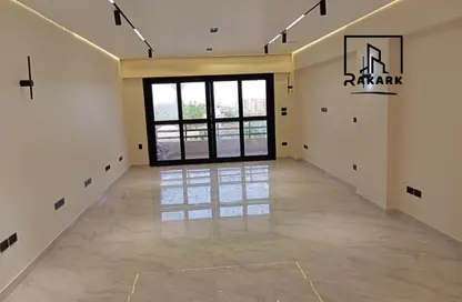 Office Space - 3 Bedrooms - 2 Bathrooms for rent in Masaken Sheraton - Sheraton Al Matar - El Nozha - Cairo