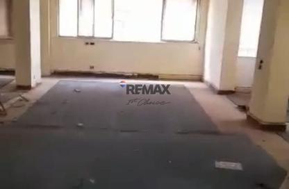 Full Floor - Studio - 2 Bathrooms for sale in Ammar Ibn Yasser St. - El Hegaz Square - El Nozha - Cairo