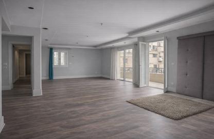 شقة - 3 غرف نوم - 4 حمامات للبيع في شارع الاشجار - المهندسين - الجيزة