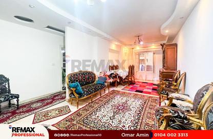Apartment - 3 Bedrooms - 1 Bathroom for sale in Al Nasr St. - Smouha - Hay Sharq - Alexandria