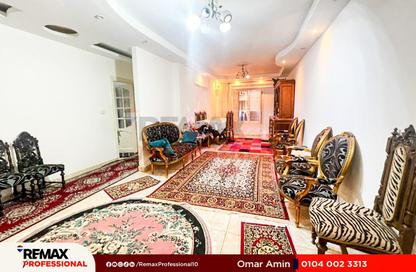 Apartment - 3 Bedrooms - 1 Bathroom for sale in Al Nasr St. - Smouha - Hay Sharq - Alexandria