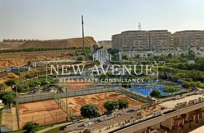 Apartment - 4 Bedrooms - 3 Bathrooms for sale in Mountain View iCity - 5th Settlement Compounds - The 5th Settlement - New Cairo City - Cairo