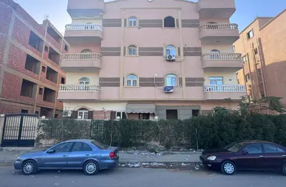 Apartment - 3 Bedrooms - 3 Bathrooms for sale in 1st Neighborhood - 1st Area - Shorouk City - Cairo