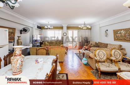 Apartment - 4 Bedrooms - 2 Bathrooms for sale in Victor Ammanuel Square - Smouha - Hay Sharq - Alexandria