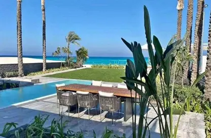 Chalet - 2 Bedrooms - 2 Bathrooms for sale in Hacienda West - Ras Al Hekma - North Coast