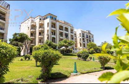 Apartment - 3 Bedrooms - 2 Bathrooms for sale in Hadayek Al Mohandessin - 4th District - Sheikh Zayed City - Giza