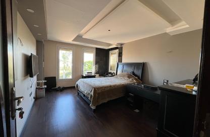 Villa - 5 - 6 for sale in La Nuova Vista - North Investors Area - New Cairo City - Cairo