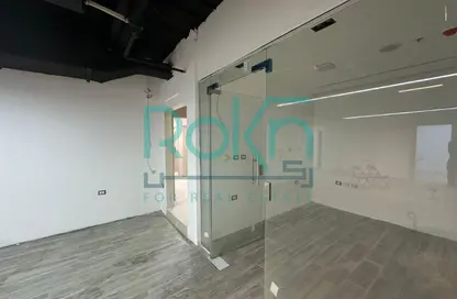 مساحات مكتبية - 4 غرف نوم - 1 حمام للايجار في الجزيرة بلازا - محور 26 يوليو - الشيخ زايد - الجيزة