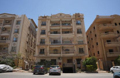Apartment - 4 Bedrooms - 3 Bathrooms for sale in North Lotus - El Lotus - New Cairo City - Cairo