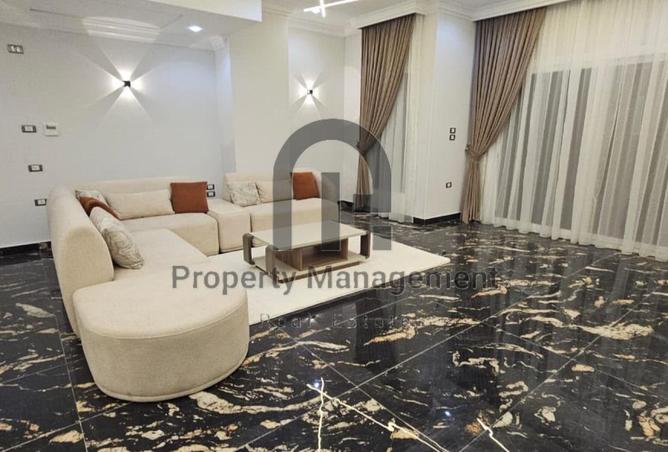 94104326 - Property Image 3
