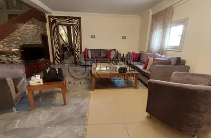 Apartment - 4 Bedrooms - 7 Bathrooms for rent in Al Mansour Mohamed St. - Zamalek - Cairo