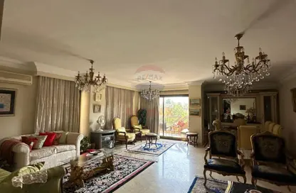 Penthouse - 5 Bedrooms - 3 Bathrooms for sale in Ahmed Orabi St. - Mohandessin - Giza