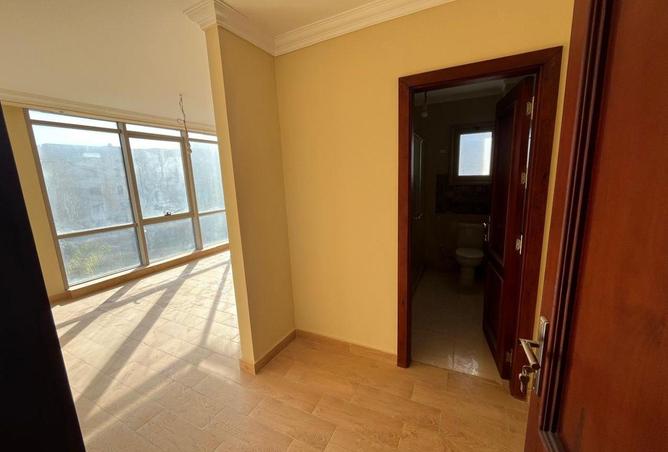 54749164 - صورة العقار 2