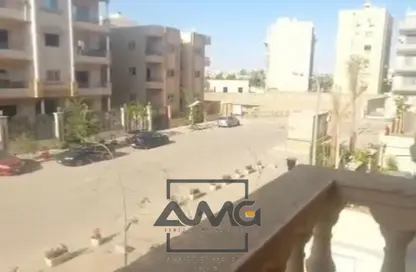 Apartment - 3 Bedrooms - 2 Bathrooms for sale in Mostashareen - North Investors Area - New Cairo City - Cairo